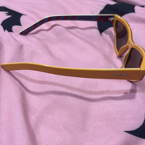 Prada Sunglasses - Picture 5 of 6